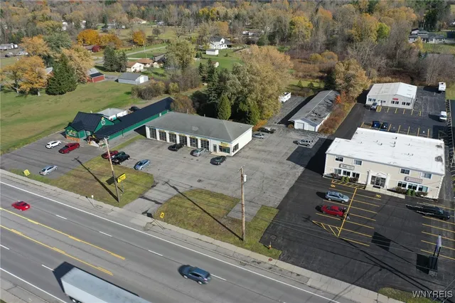 $900,000 | 2831 Transit Road, Elma, NY 14059