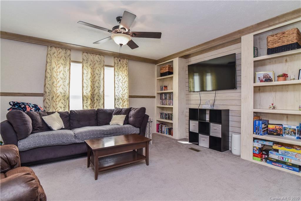 23 Elliott Farm Road Candler, NC 28715 - Photo 8 of 22 Gallery Image 8