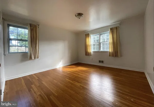 $4,800 | 3637 38th Street North, Arlington, VA 22207