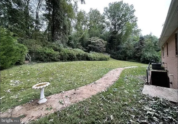 $4,800 | 3637 38th Street North, Arlington, VA 22207
