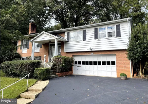 $4,800 | 3637 38th Street North, Arlington, VA 22207