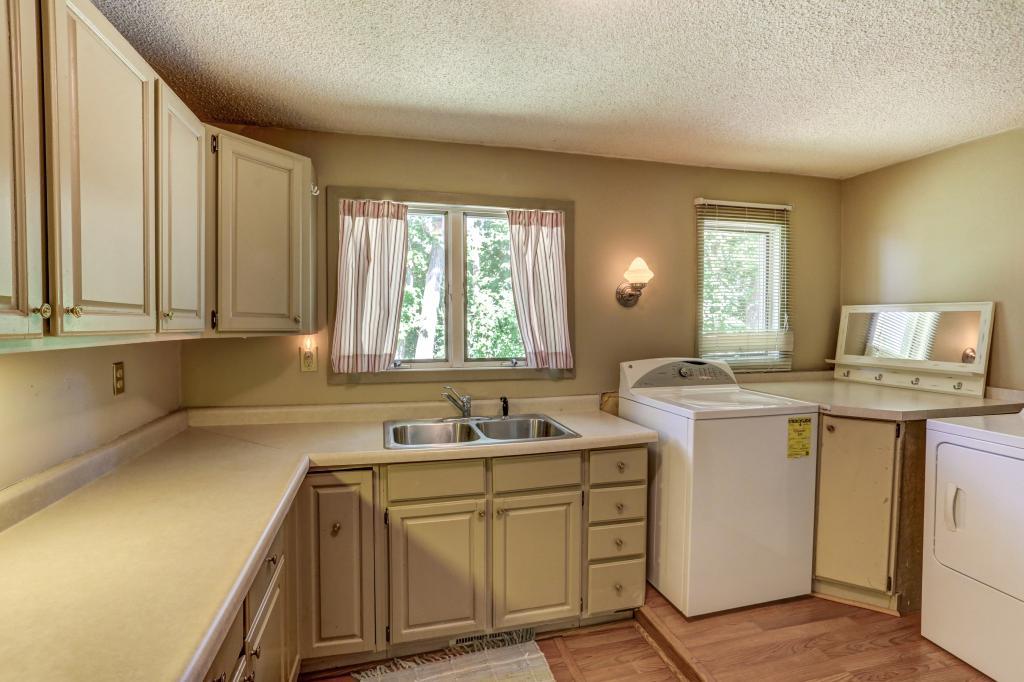 25360 Birch Bluff Road Shorewood, MN 55331 - Photo 19 of 25