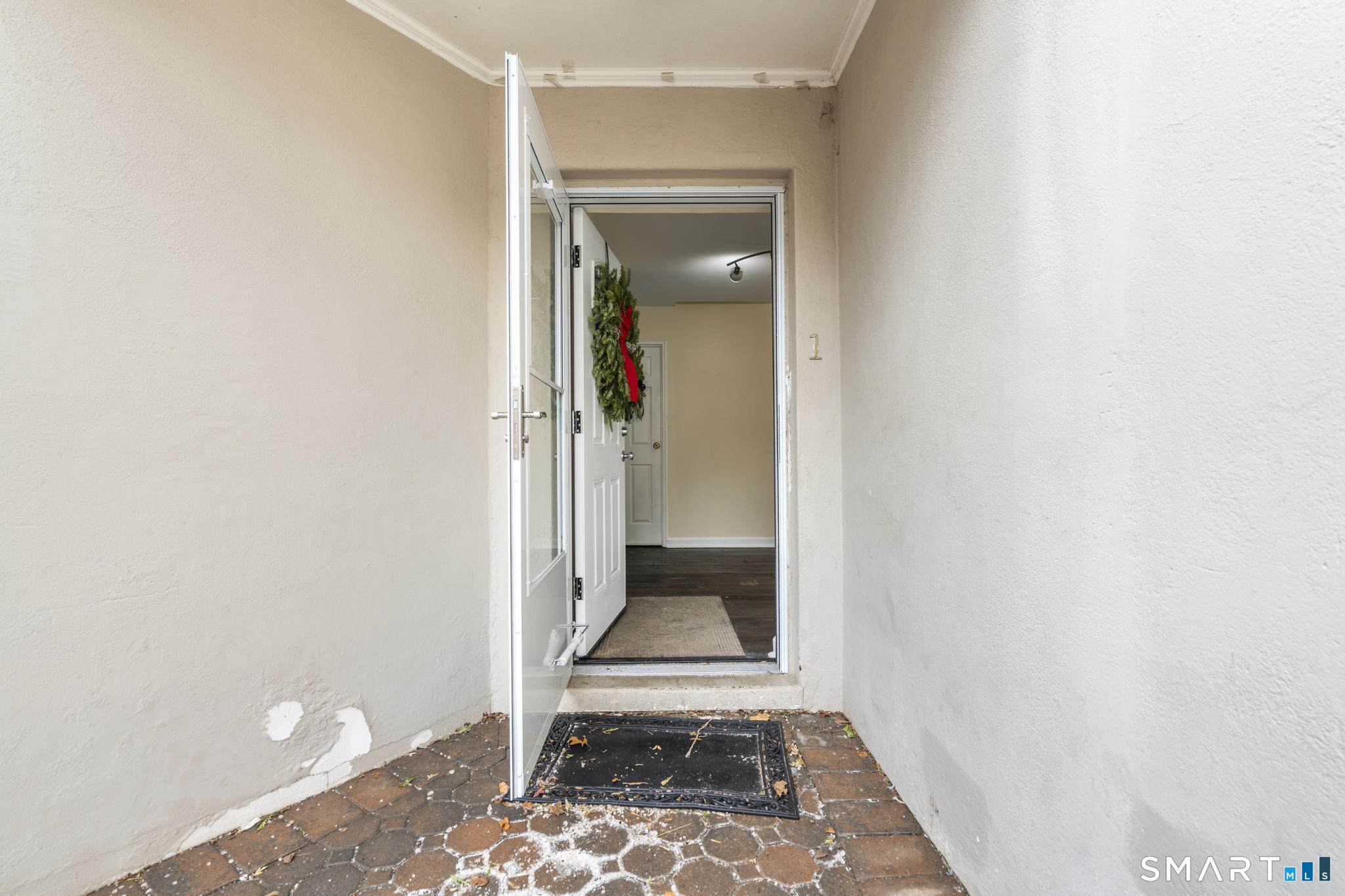 84 Taylor Avenue, Unit 1 Norwalk, CT 06854 - Photo 4 of 40