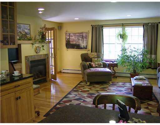 119 Sebago Road Naples, ME 04055 - Photo 7 of 21 Living Room.