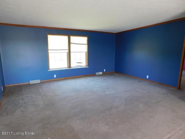 561 Fields Road Sadieville, KY 40370 - Photo 29 of 35 Living Room