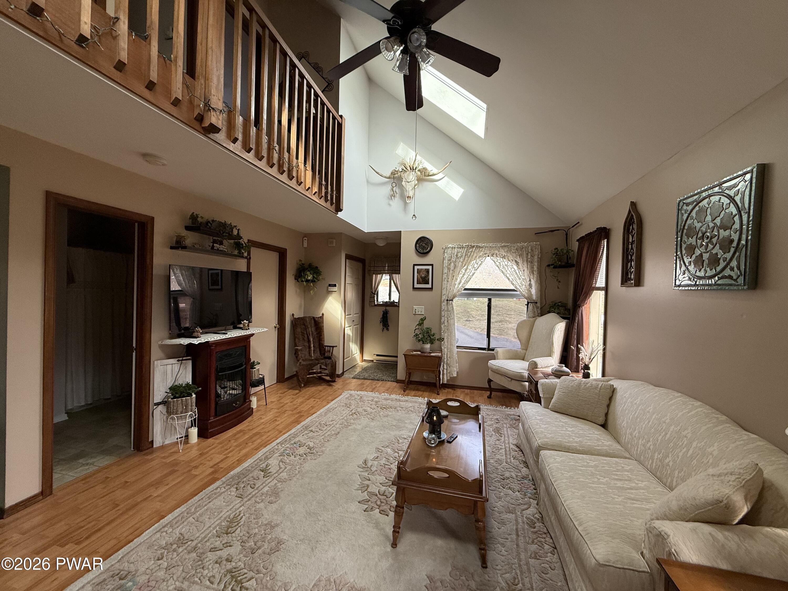 222 Bindale Road Tamiment, PA 18371 - Photo 7 of 33