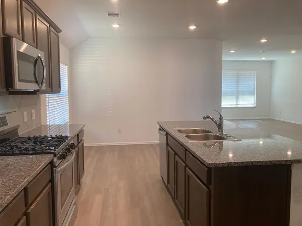 $2,099 | 3731 Lion Creek, Rosenberg, TX 77469