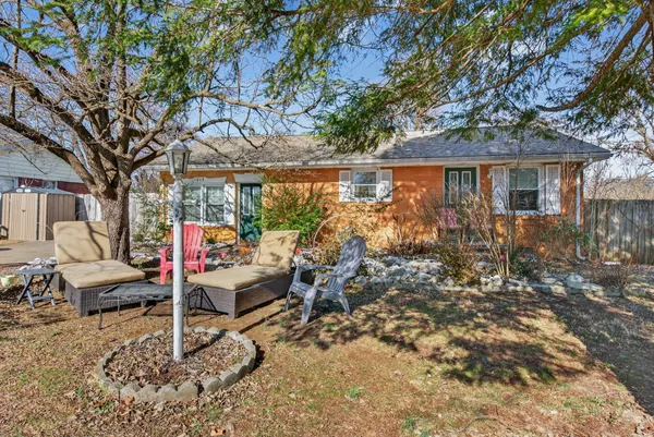 $215,000 | 412 Millbrooke Drive, Hopkinsville, KY 42240
