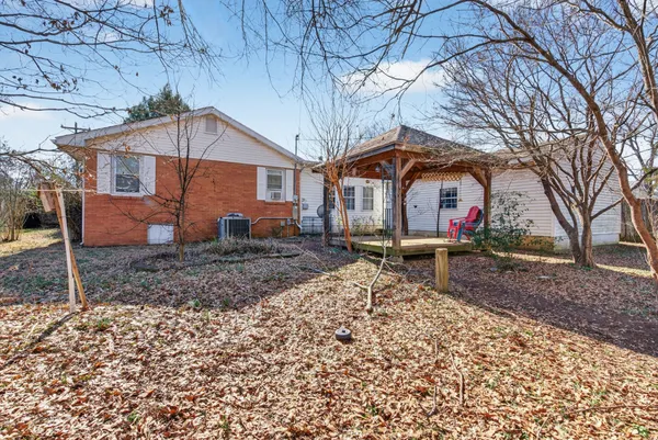 $215,000 | 412 Millbrooke Drive, Hopkinsville, KY 42240
