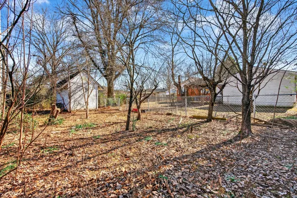 $215,000 | 412 Millbrooke Drive, Hopkinsville, KY 42240