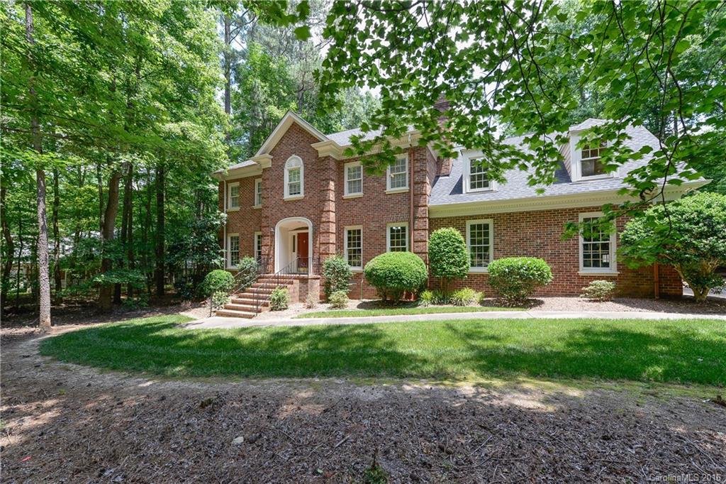 3112 Plantation Road Charlotte, NC 28270 - Photo 2 of 19 Gallery Image 2