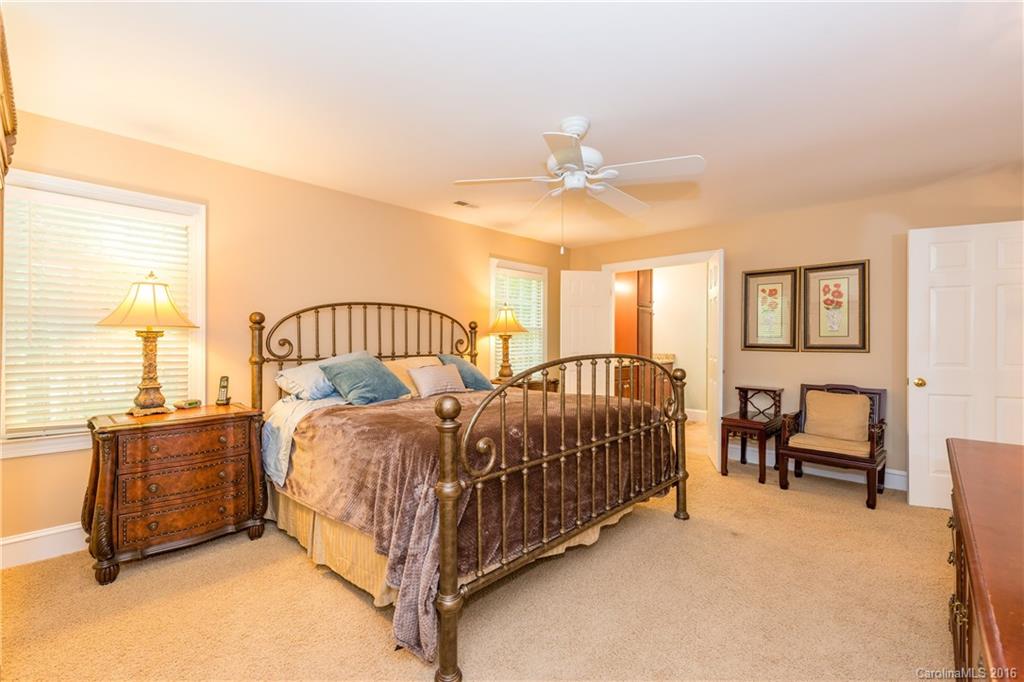 3112 Plantation Road Charlotte, NC 28270 - Photo 14 of 19 Gallery Image 14