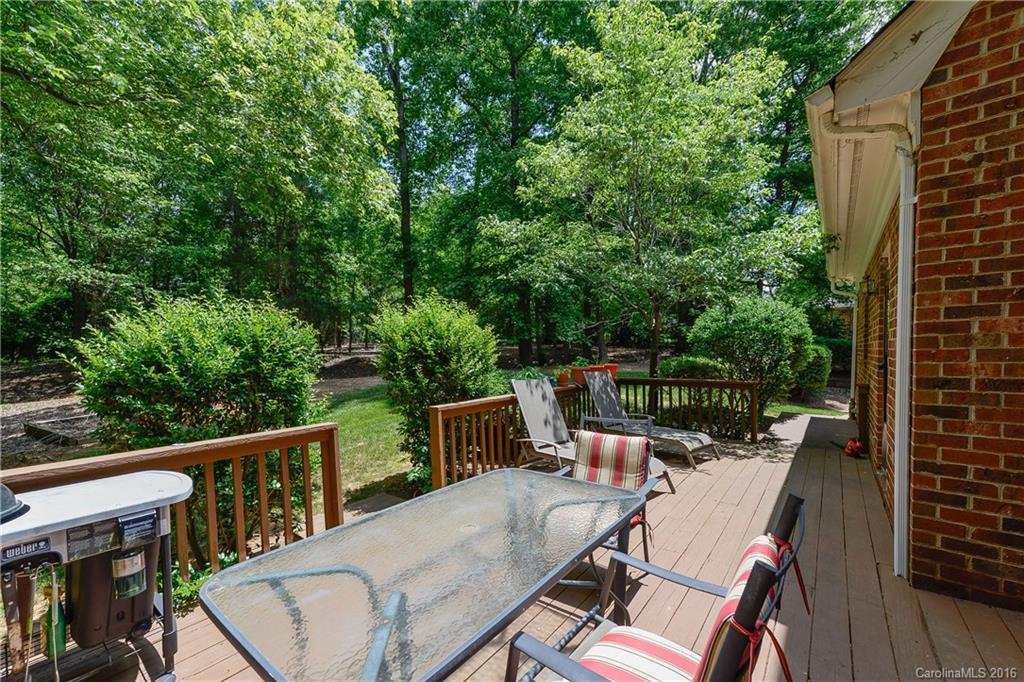 3112 Plantation Road Charlotte, NC 28270 - Photo 18 of 19 Gallery Image 18