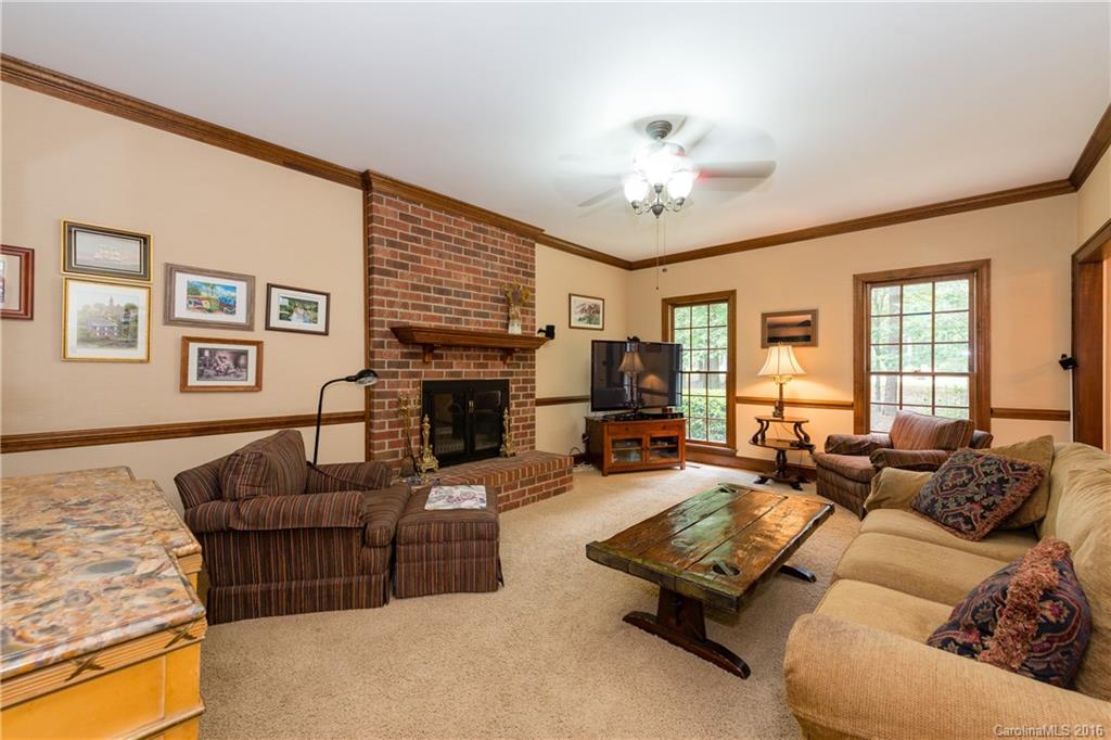 3112 Plantation Road Charlotte, NC 28270 - Photo 8 of 19 Gallery Image 8