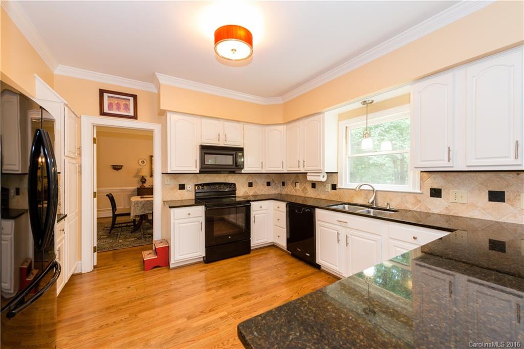3112 Plantation Road Charlotte, NC 28270 - Photo 10 of 19 Gallery Image 10