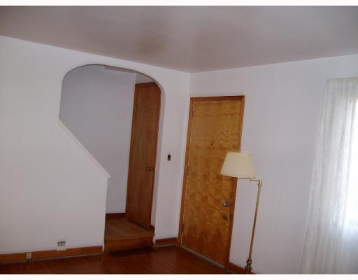 1419 Springhill Road Natrona Heights, PA 15065 - Photo 6 of 11 Living Room.