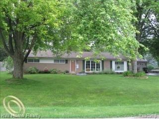 1885 Dawn Ridge Road Walled Lake, MI 48390 - Photo 1 of 10 EXTERIOR FRONT.jpg