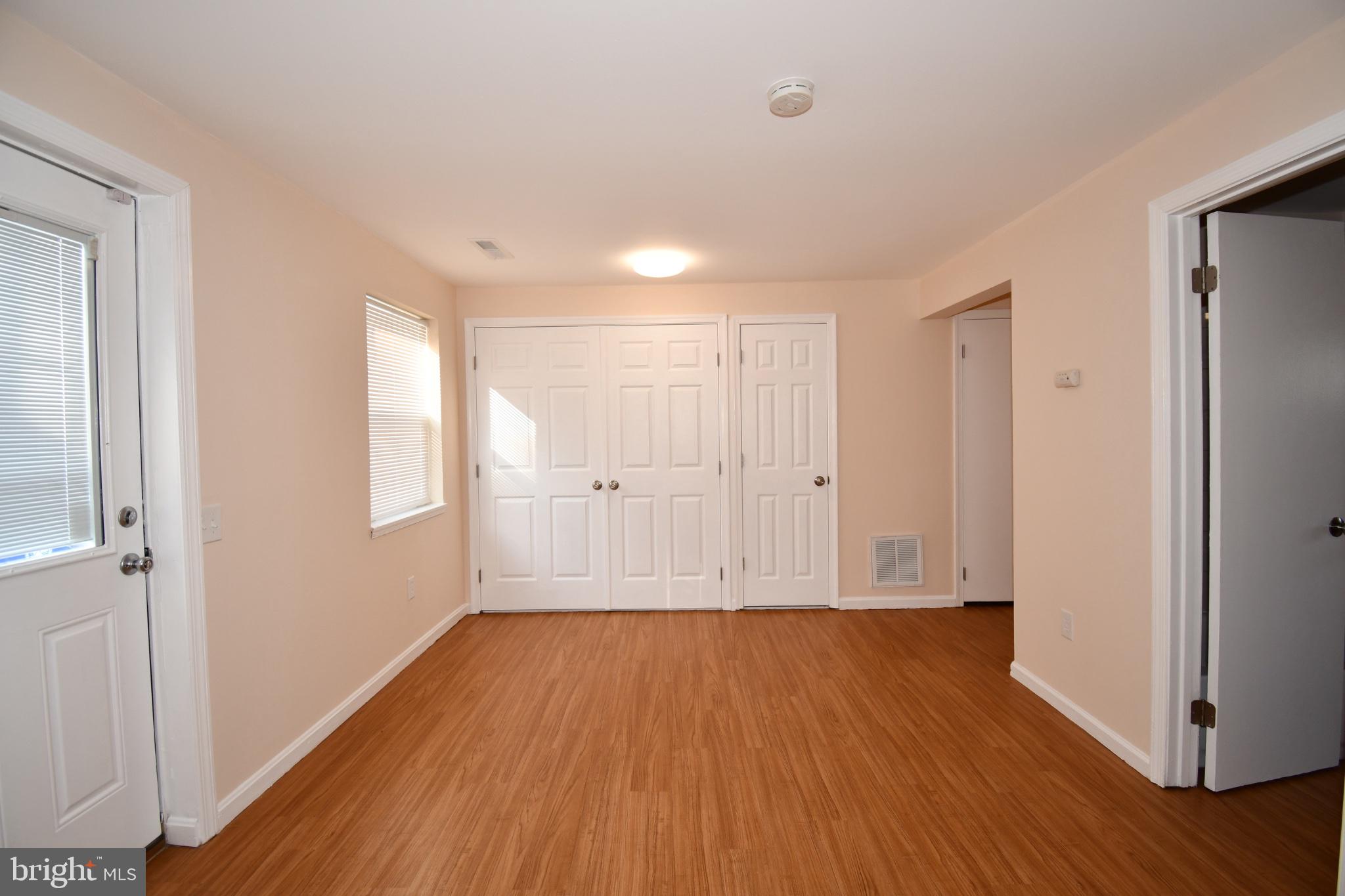 1666 Colonial Way Frederick, MD 21702 - Photo 53 of 62 Bright and airy entryway space.
