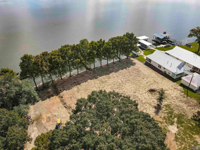 $2,250,000 | A-1 False River Drive, New Roads, LA 70760