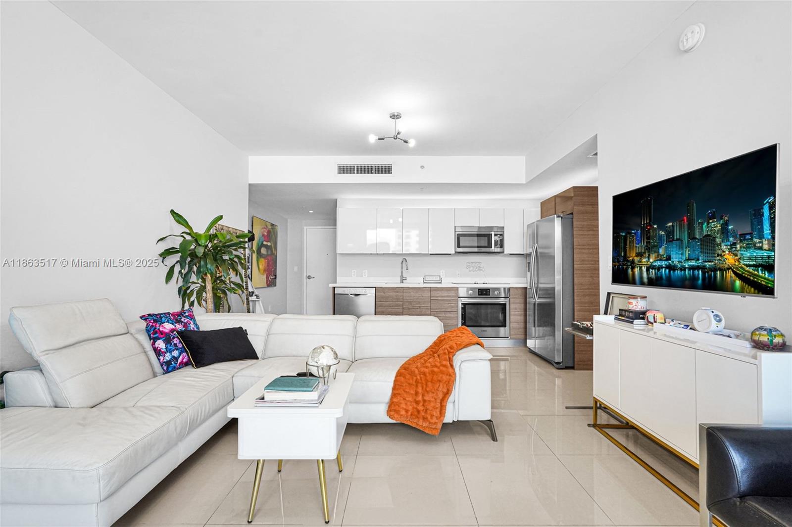 1010 Southwest 2nd Avenue, Unit 1010 Miami, FL 33130 - Photo 11 of 34