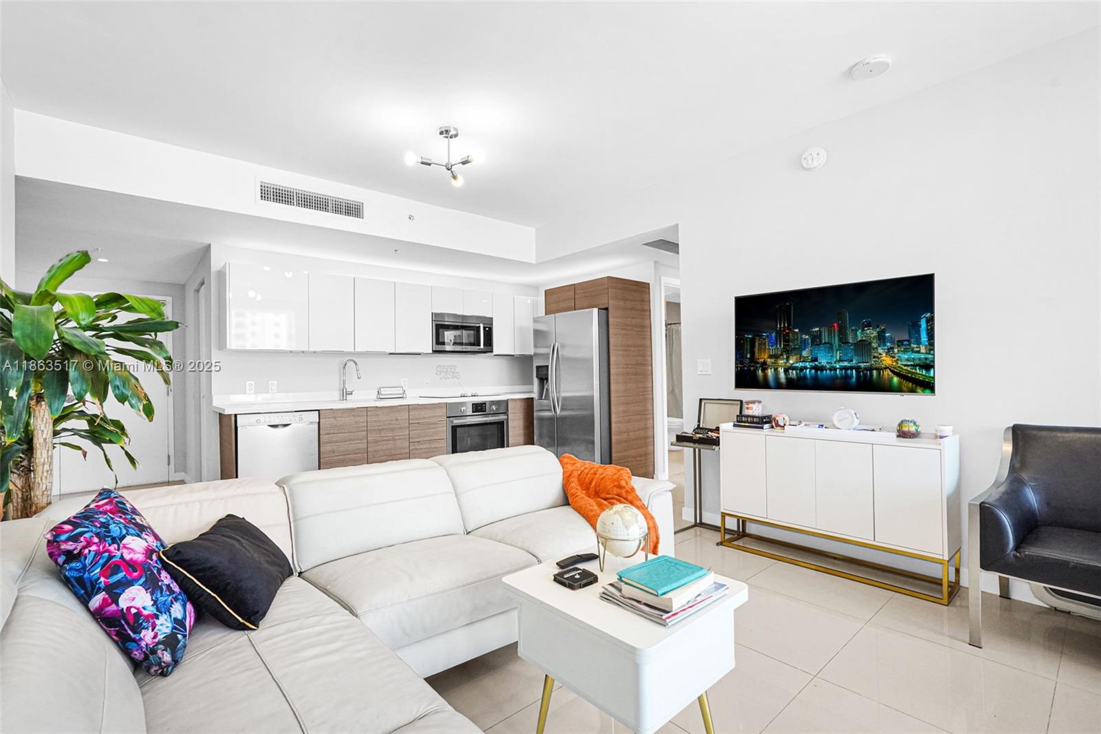 1010 Southwest 2nd Avenue, Unit 1010 Miami, FL 33130 - Photo 12 of 34