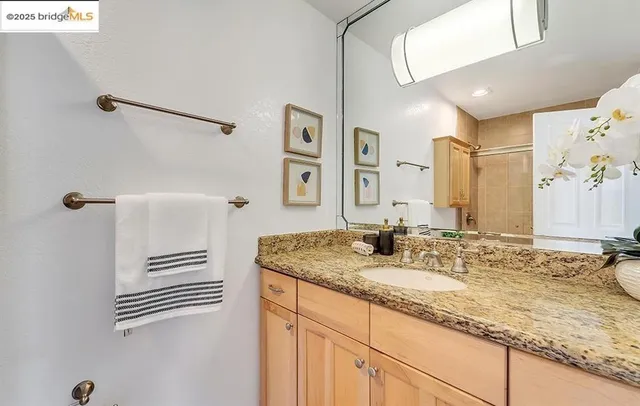 $499,000 | 77 Fairmount Avenue, Unit 317, Oakland, CA 94611