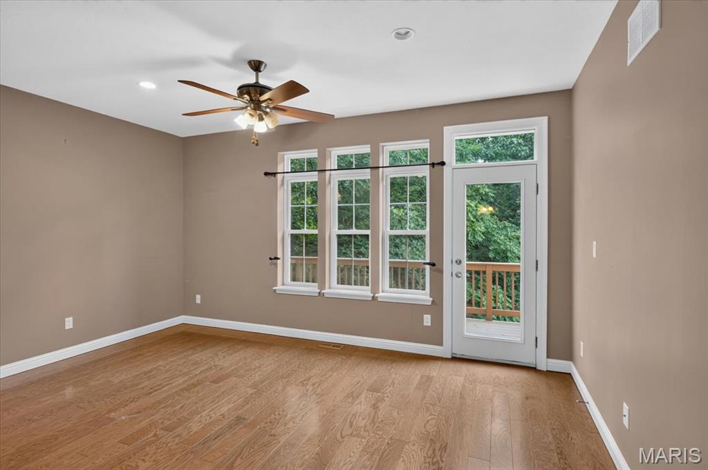 1549 Paradise Valley Drive High Ridge, MO 63049 - Photo 15 of 37