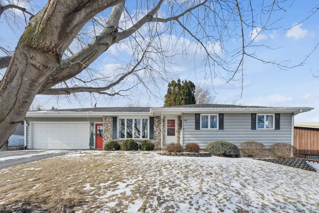 $199,000 | 302 Baker Street, Fulton, IL 61252