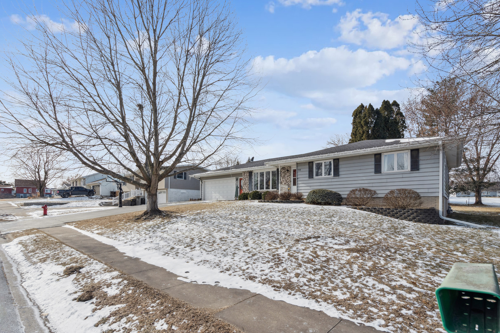 302 Baker Street Fulton, IL 61252 - Photo 4 of 34