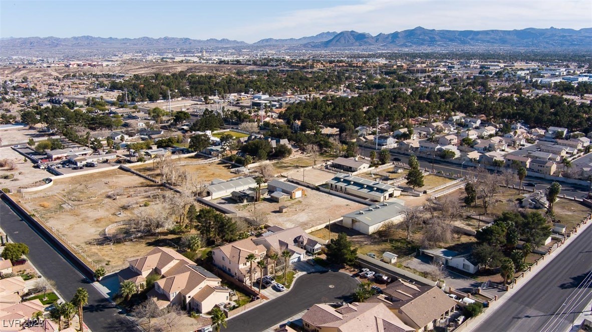 3910 East Russell Road Las Vegas, NV 89120 - Photo 8 of 9