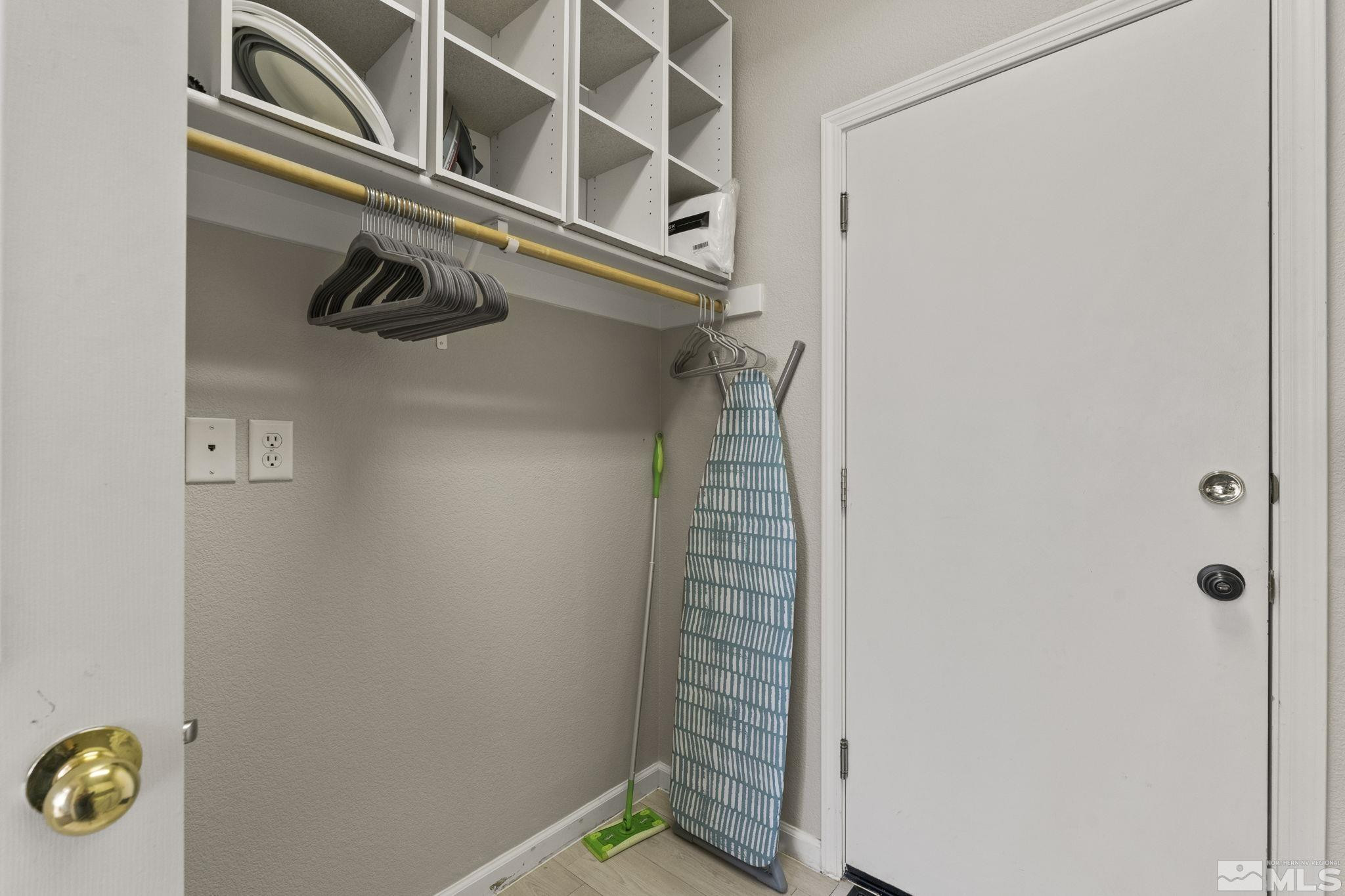 10640 Arbor Way Reno, NV 89521 - Photo 23 of 37 a view of an entryway