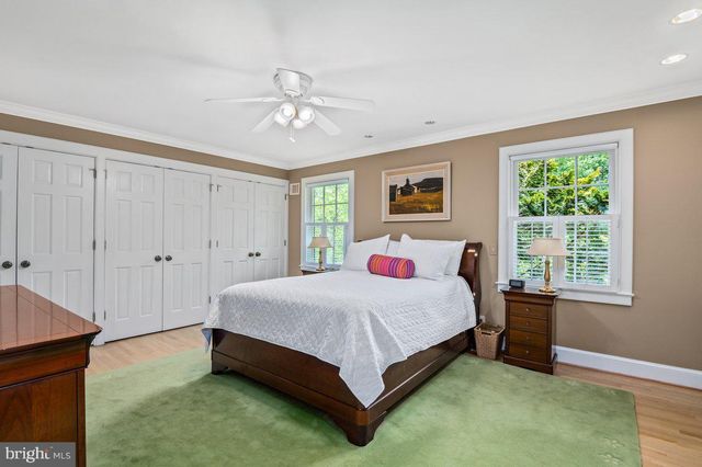 $1,400,000 | 4013 Fort Worth Avenue, Alexandria, VA 22304