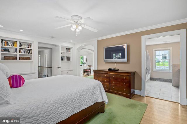 $1,400,000 | 4013 Fort Worth Avenue, Alexandria, VA 22304