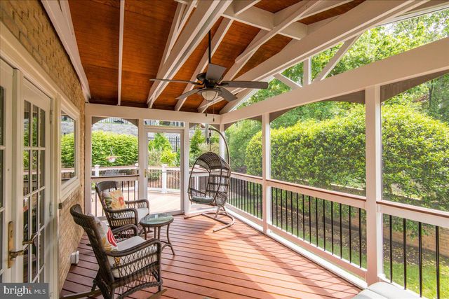 $1,400,000 | 4013 Fort Worth Avenue, Alexandria, VA 22304