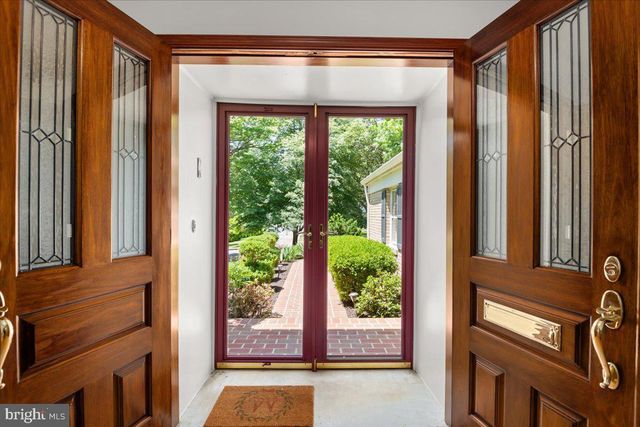 $1,400,000 | 4013 Fort Worth Avenue, Alexandria, VA 22304