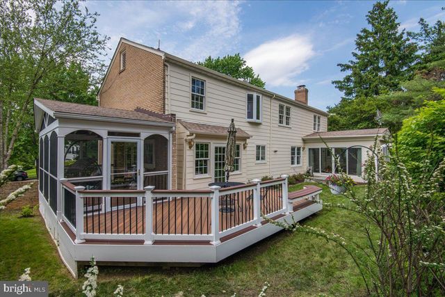 $1,400,000 | 4013 Fort Worth Avenue, Alexandria, VA 22304