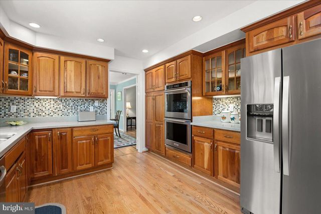 $1,400,000 | 4013 Fort Worth Avenue, Alexandria, VA 22304