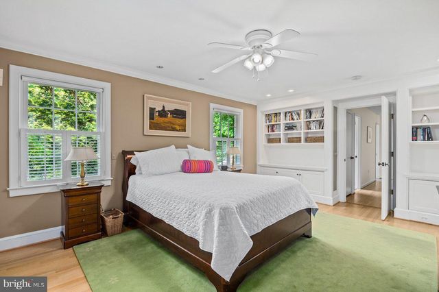 $1,400,000 | 4013 Fort Worth Avenue, Alexandria, VA 22304