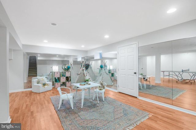 $1,400,000 | 4013 Fort Worth Avenue, Alexandria, VA 22304