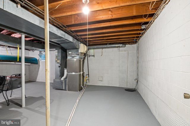 $1,400,000 | 4013 Fort Worth Avenue, Alexandria, VA 22304