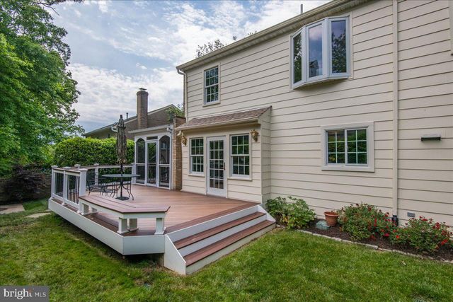 $1,400,000 | 4013 Fort Worth Avenue, Alexandria, VA 22304