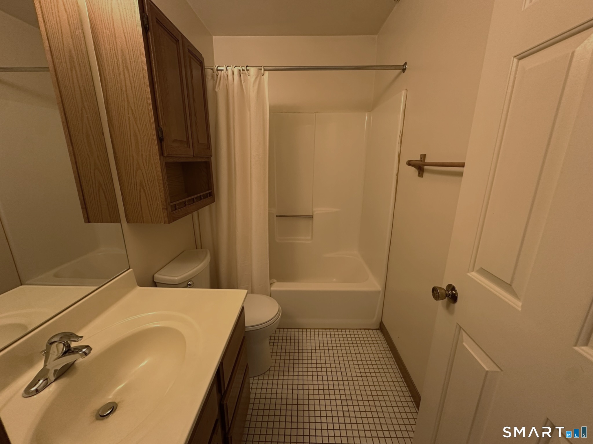 380 Hitchcock Road, Unit 60 Waterbury, CT 06705 - Photo 27 of 40