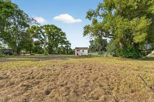 a house view with a outdoor space