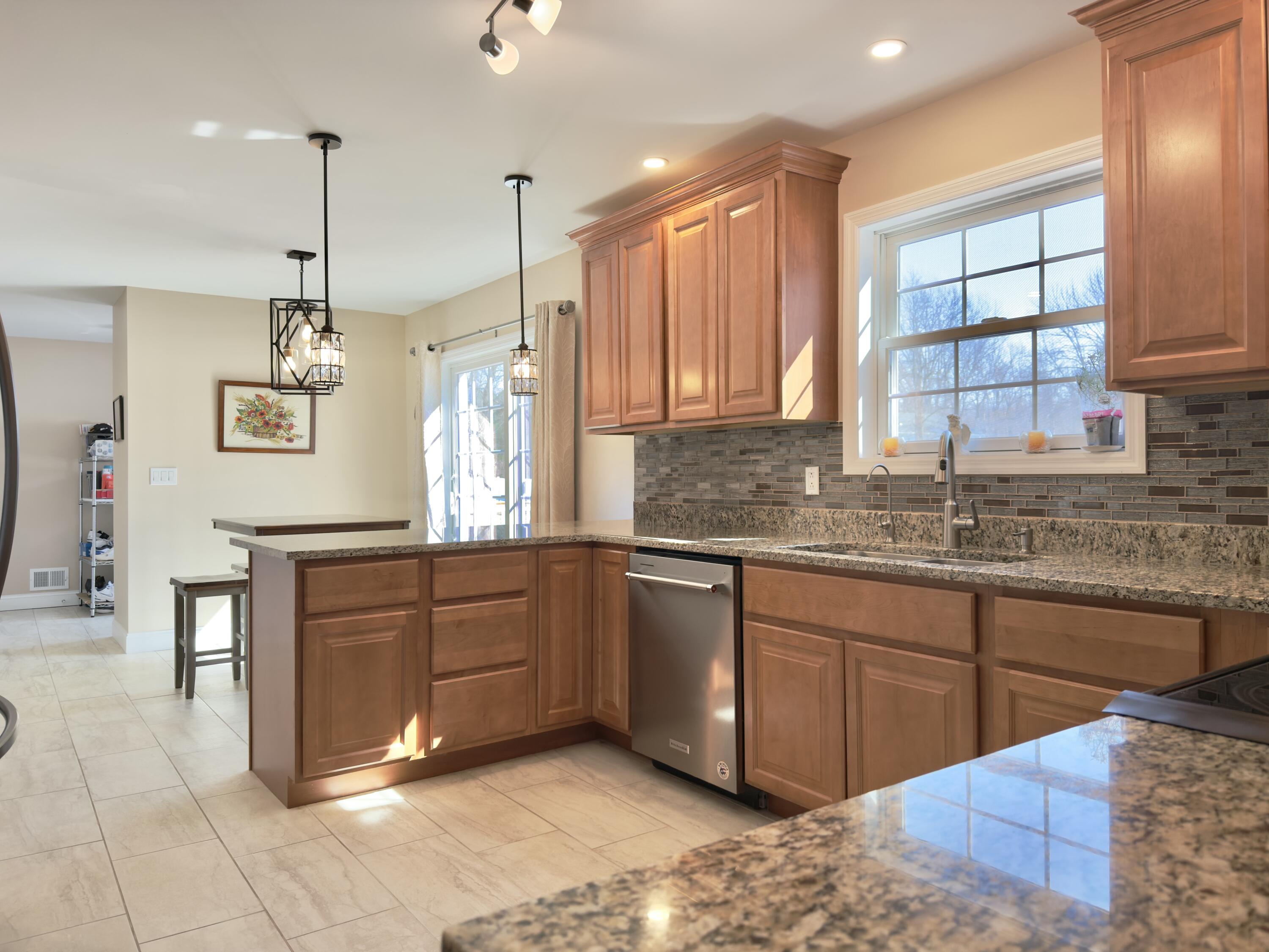 1473 Cumberland Head Road Plattsburgh, NY 12901 - Photo 25 of 90 tempImageZuxGgo