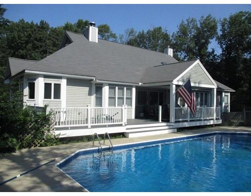 595 Boxford Road Haverhill, MA 01835 - Photo 25 of 26 a front view of a house with garden