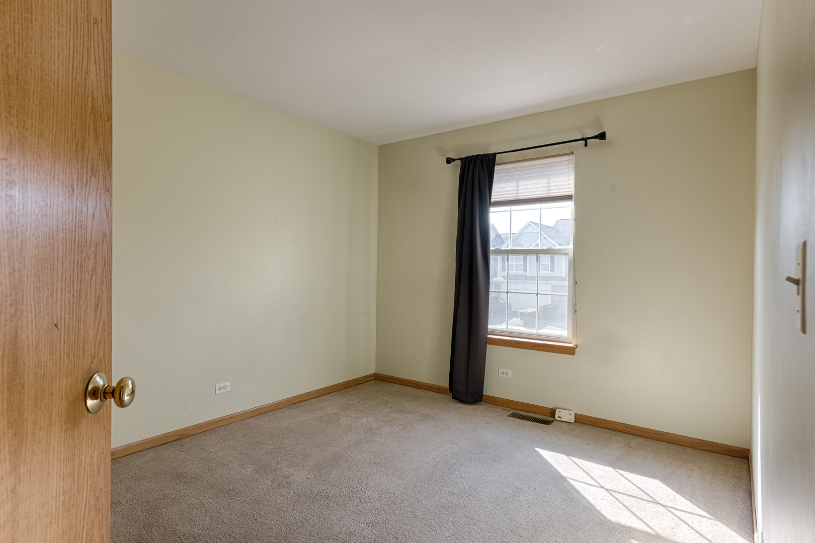 3261 Cool Springs Court Naperville, IL 60564 - Photo 18 of 25 a view of an empty room with a window
