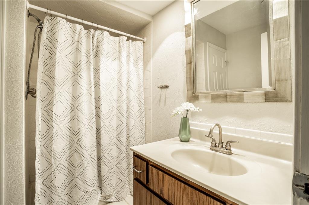 8012 Castle Lake Road Indianapolis, IN 46256 - Photo 15 of 30 Gallery Image 15