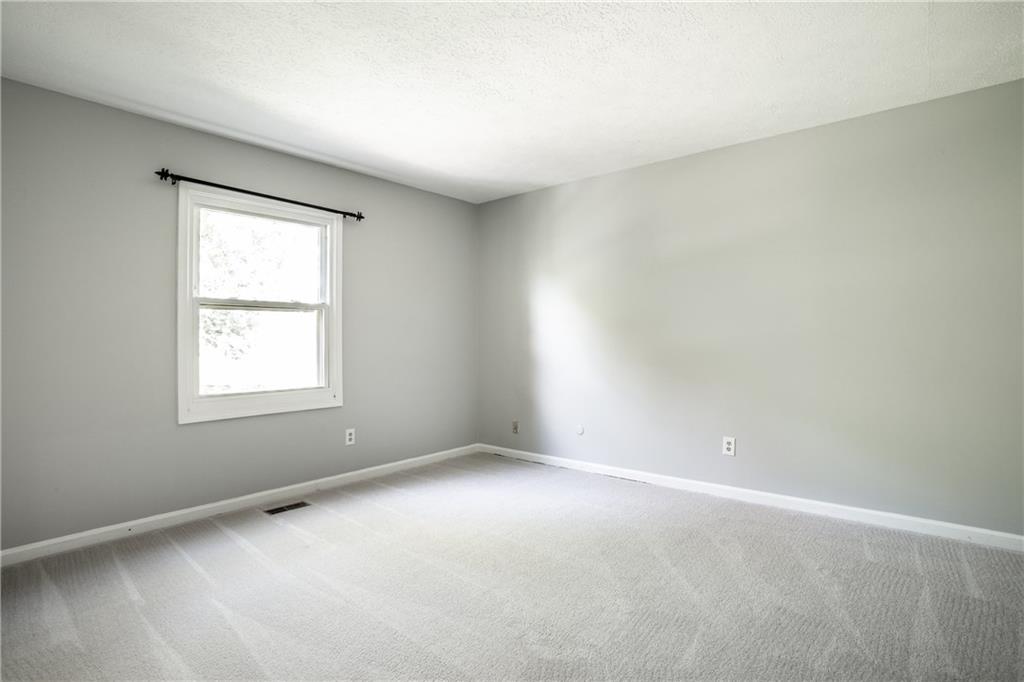 8012 Castle Lake Road Indianapolis, IN 46256 - Photo 19 of 30 Gallery Image 19