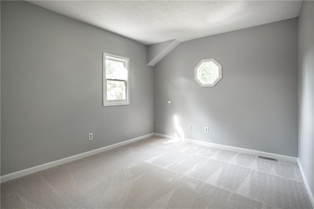 8012 Castle Lake Road Indianapolis, IN 46256 - Photo 20 of 30 Gallery Image 20