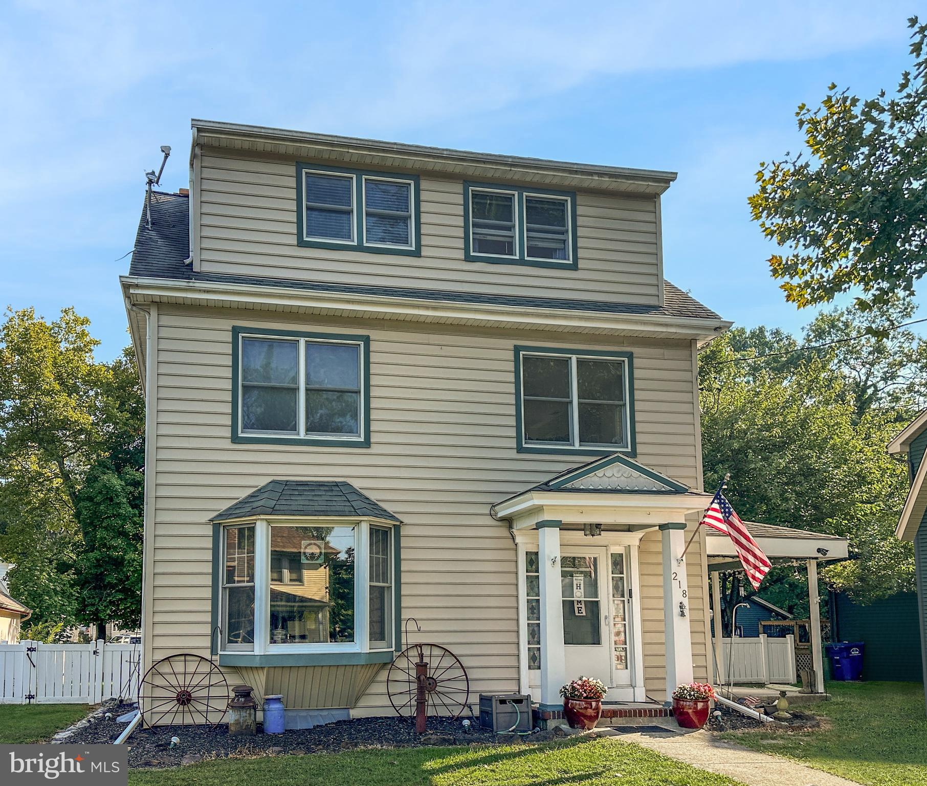 218 Avenue, Palmyra, NJ 08065 Compass